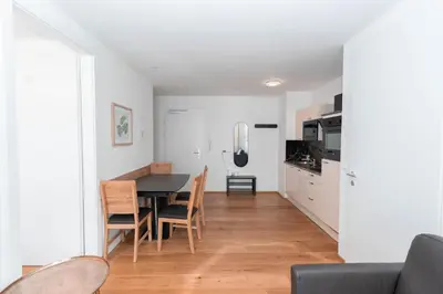 Küche/Küchenzeile in der Unterkunft Modern apartment with big balcony near city center